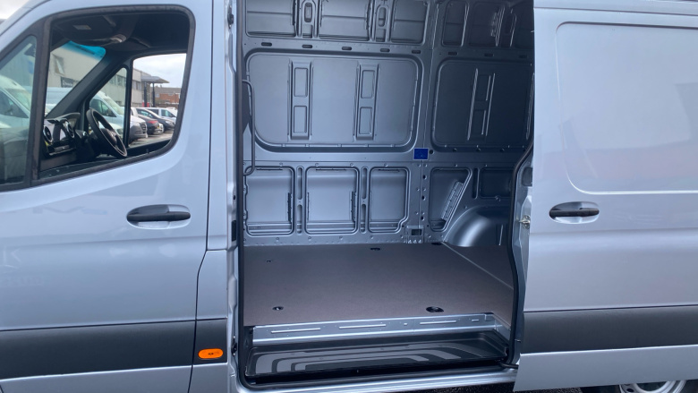 Mercedes-Benz Sprinter 315Cdi L2 Diesel Rwd 3.5t H2 Pro Van 9G-Tronic